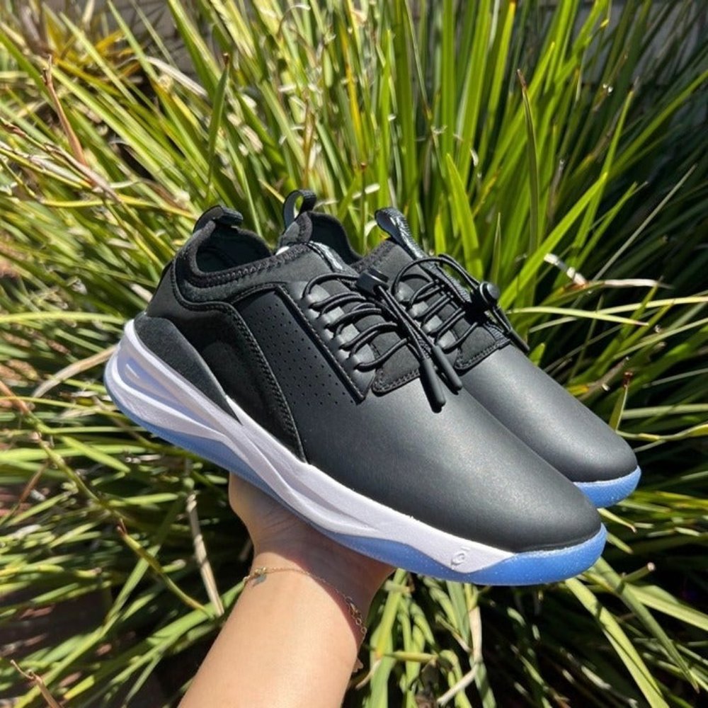 Clove Womens Healthcare Night Shift Black and White Sneakers Size 11.5